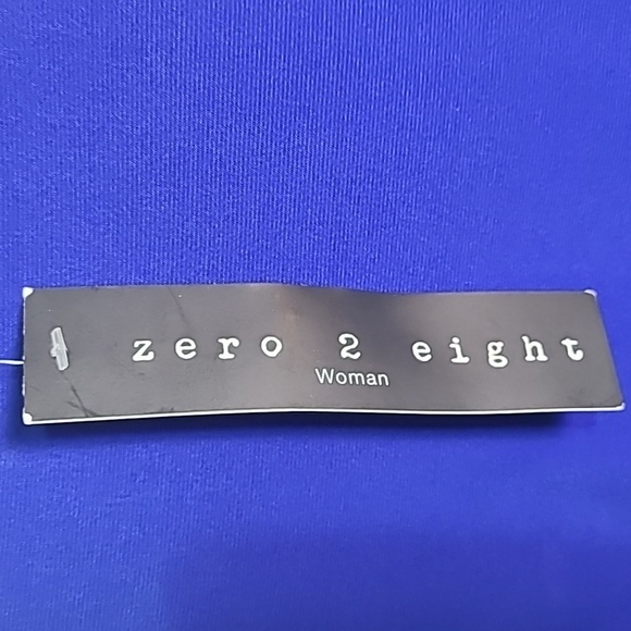 Zero 2 Eight Royal Blue Blouse with Cut-out @ Neckline  Gold Accent, Size 1X NWT - Picture 8 of 10